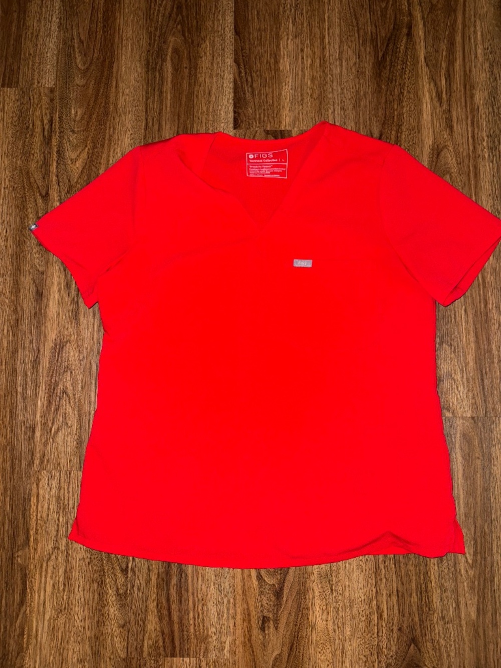 Women’s Red Scrub Top Large